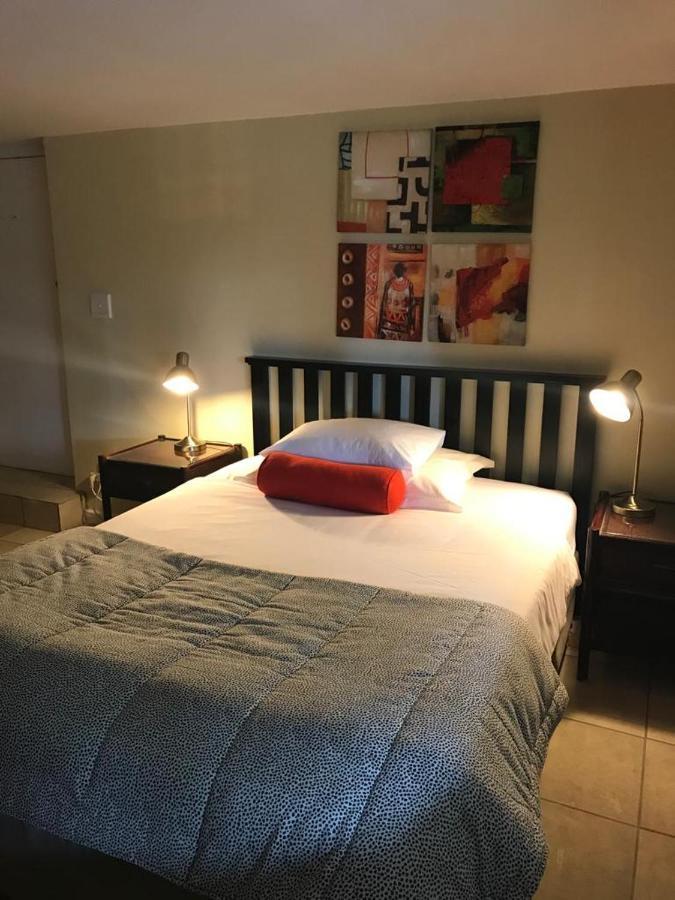 Golf And Garden Guesthouse Somerset West Eksteriør billede