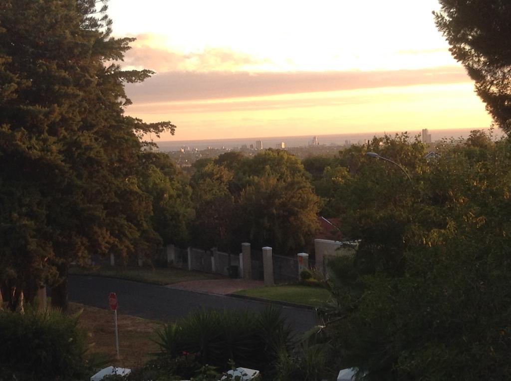 Golf And Garden Guesthouse Somerset West Eksteriør billede